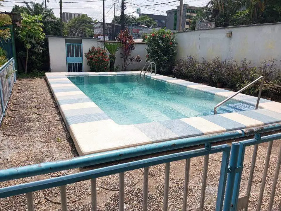 APPARTEMENT HAUT STANDING A LOUER DOUALA BONAPRISO 03 Chambres Lea Group Sarl Cameroun