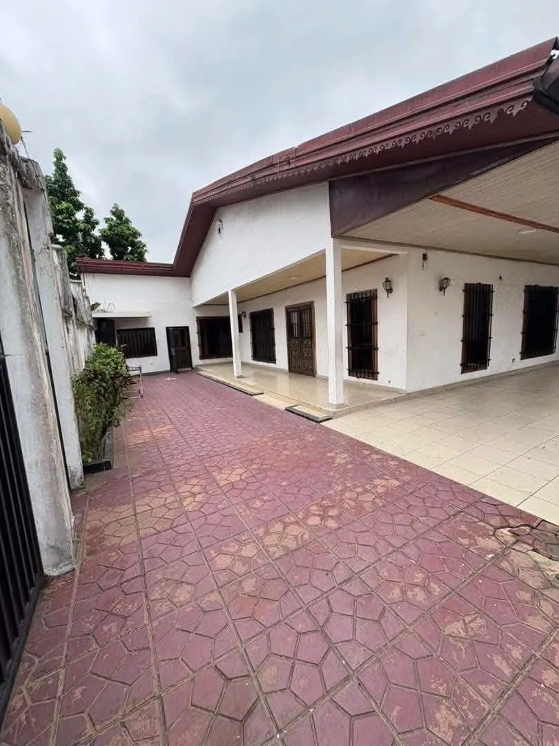 VILLA 4 CHAMBRES A LOUER DOUALA BONAPRISO Lea Group Sarl Cameroun