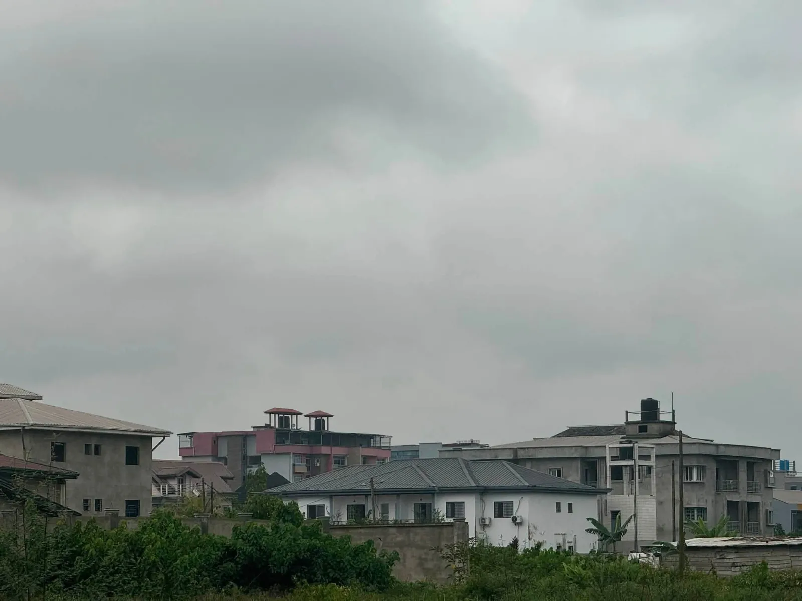 Terrain titré a vendre a bonamoussadi denver au niveau du complexe sportif Ngannou — Léa Group au Cameroun