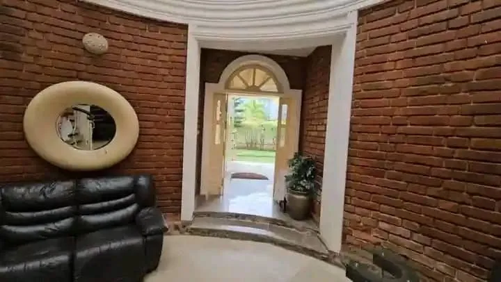 Duplex haut standing à vendre a Douala Bonamoussadi denver  — Léa Group au Cameroun