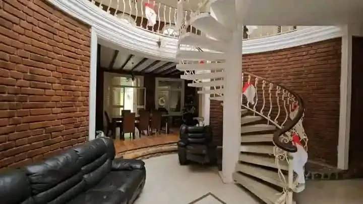 Duplex haut standing à vendre a Douala Bonamoussadi denver  — Léa Group au Cameroun