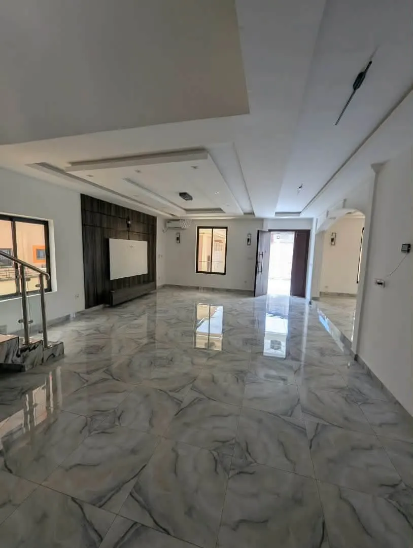 ▪️DUPLEX SUPER STANDING A VENDRE  📍YAOUNDÉ, QUARTIER #HAPPI — Léa Group au Cameroun