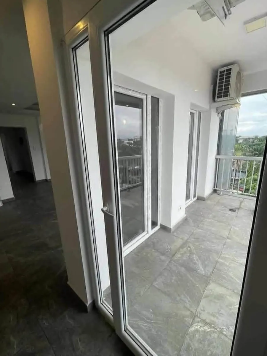 ▪️APPARTEMENT HAUT STANDING  📍 DOUALA, QUARTIER #BONAPRISO, HYDROCARBURES — Léa Group au Cameroun