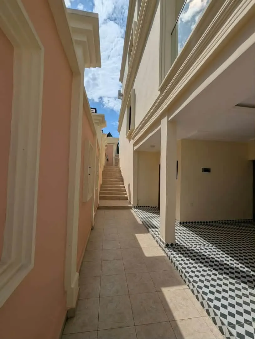 ▪️DUPLEX SUPER STANDING A VENDRE  📍YAOUNDÉ, QUARTIER #HAPPI — Léa Group au Cameroun
