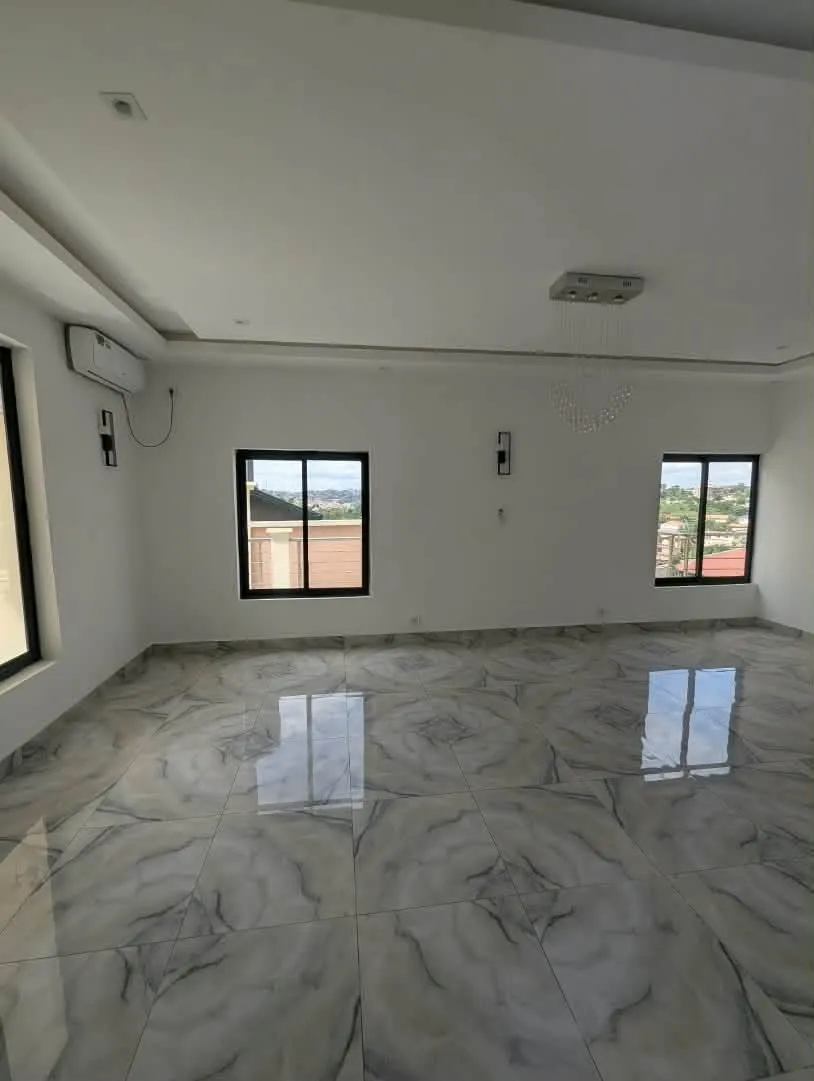 ▪️DUPLEX SUPER STANDING A VENDRE  📍YAOUNDÉ, QUARTIER #HAPPI — Léa Group au Cameroun